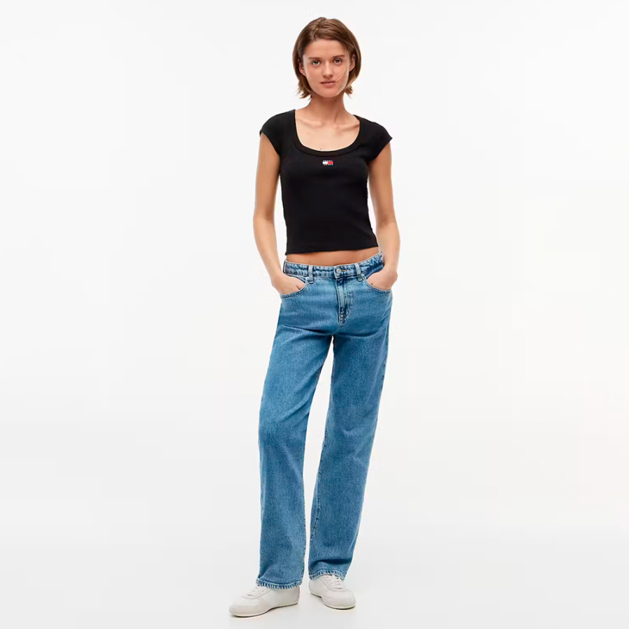 camiseta-slim-rib-badge