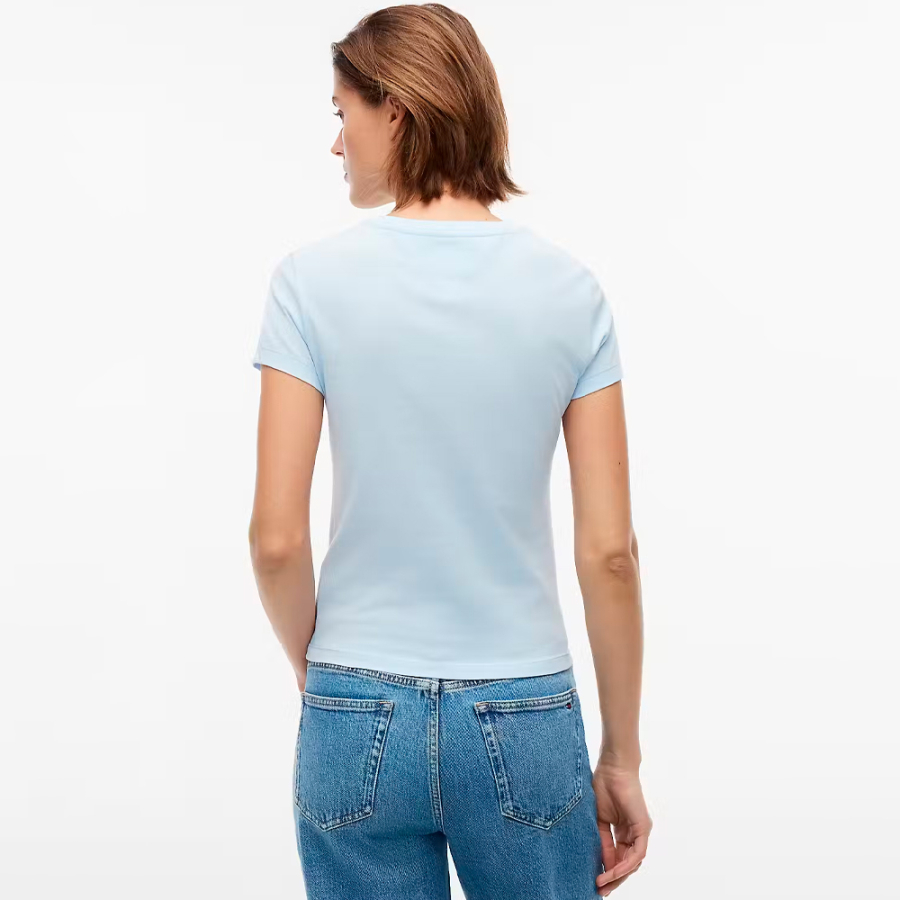 camiseta-slim-essential-logo
