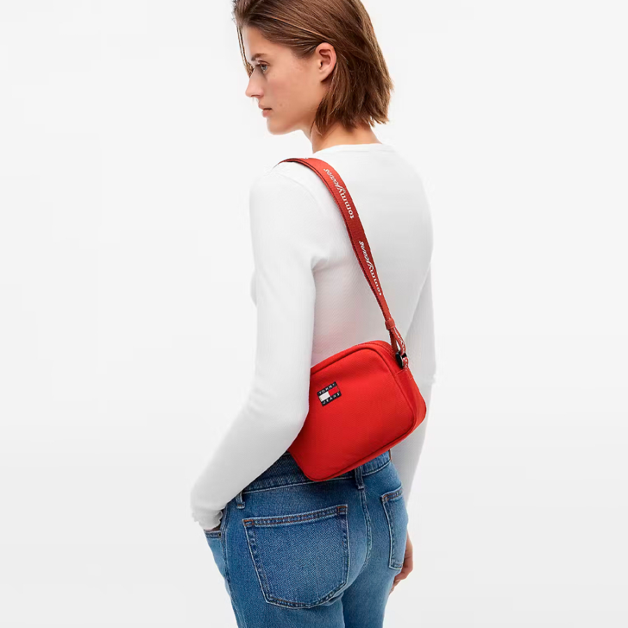 essentials-daily-crossover-bag