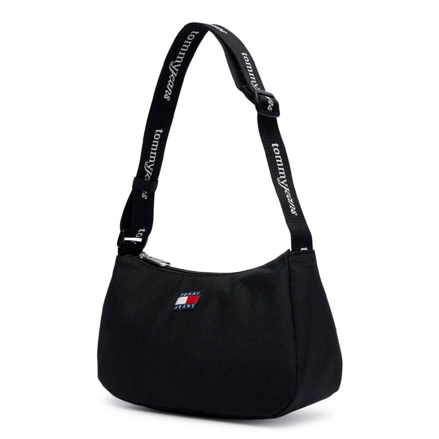 essential-daily-shoulder-bag