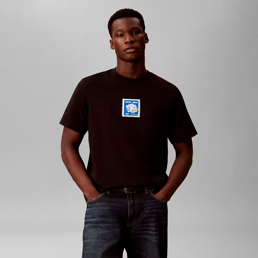 camiseta-com-estampa-grafica