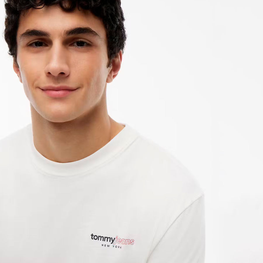 camiseta-regular-com-estampa-de-dna