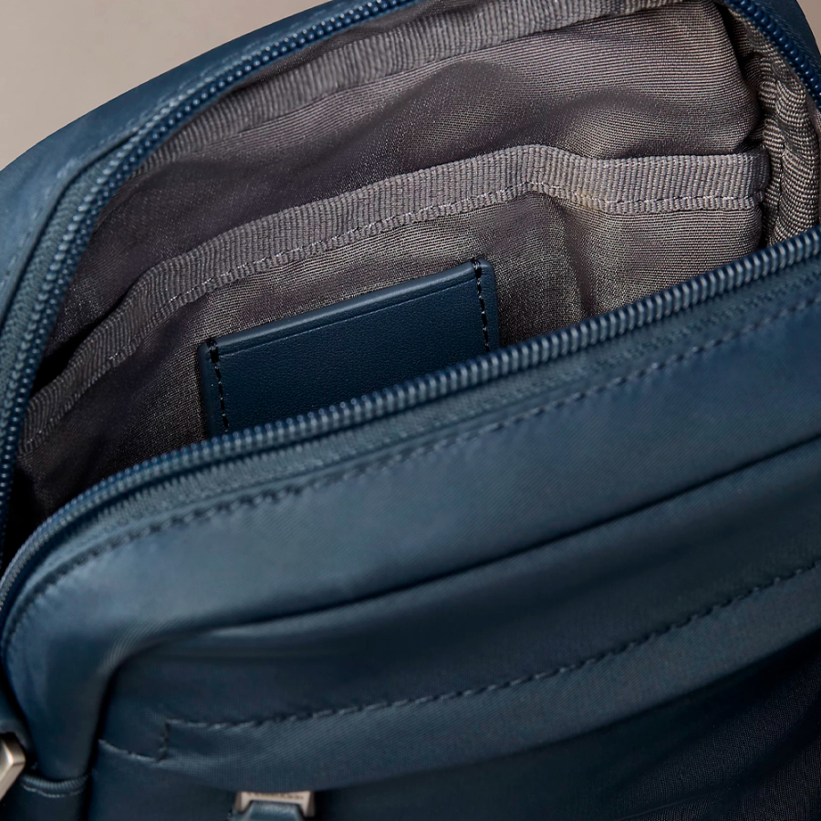 bolso-reporter-de-nailon-impermeable
