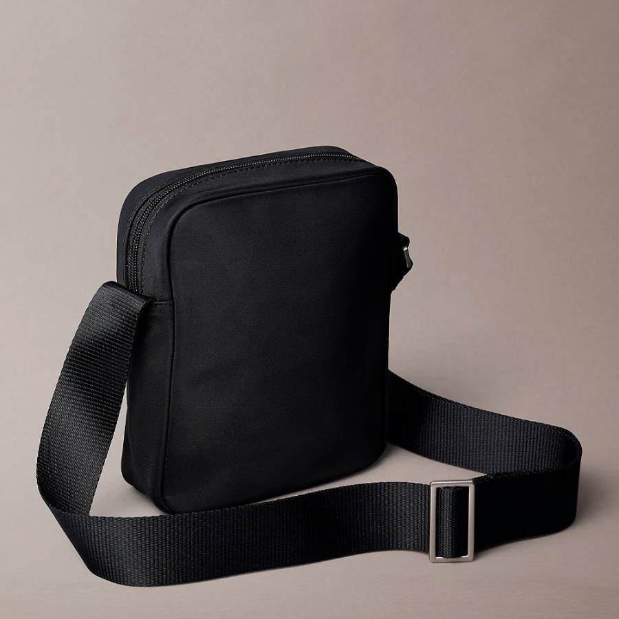 waterproof-nylon-reporter-bag