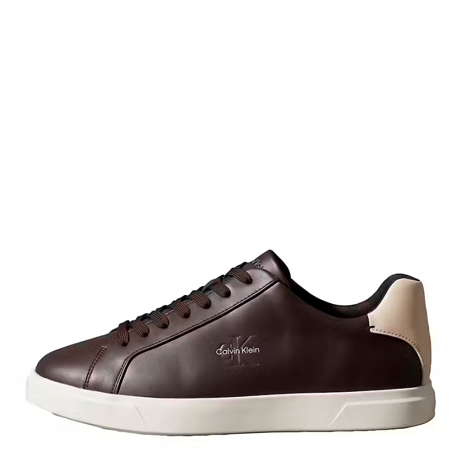 zapatillas-de-piel-con-logo-distintivo