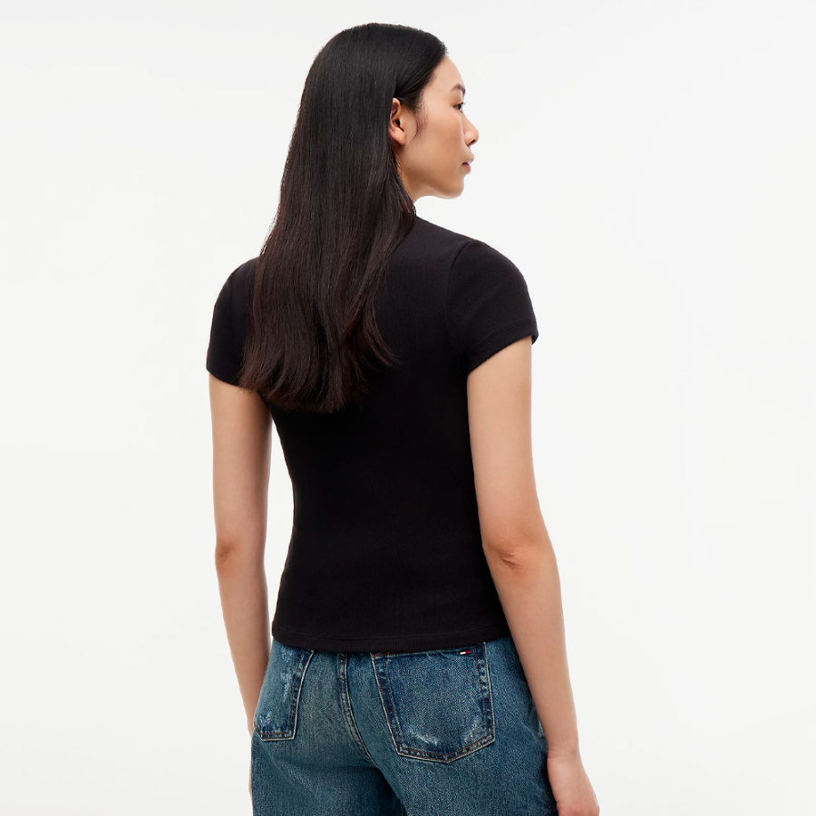 camiseta-slim-acanalada-con-logo camiseta-slim-acanalada-con-logo