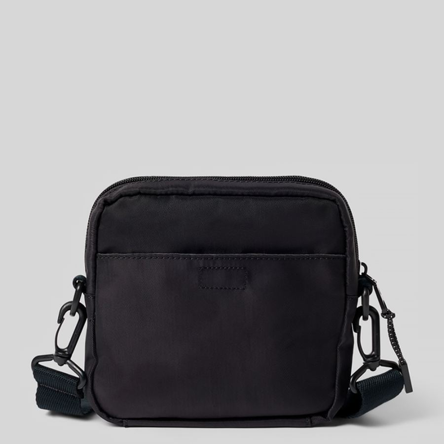 bold-square-crossbody-bag bold-square-crossbody-bag