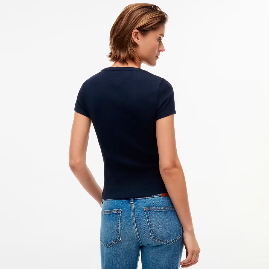 camiseta-slim-essential-logo2
