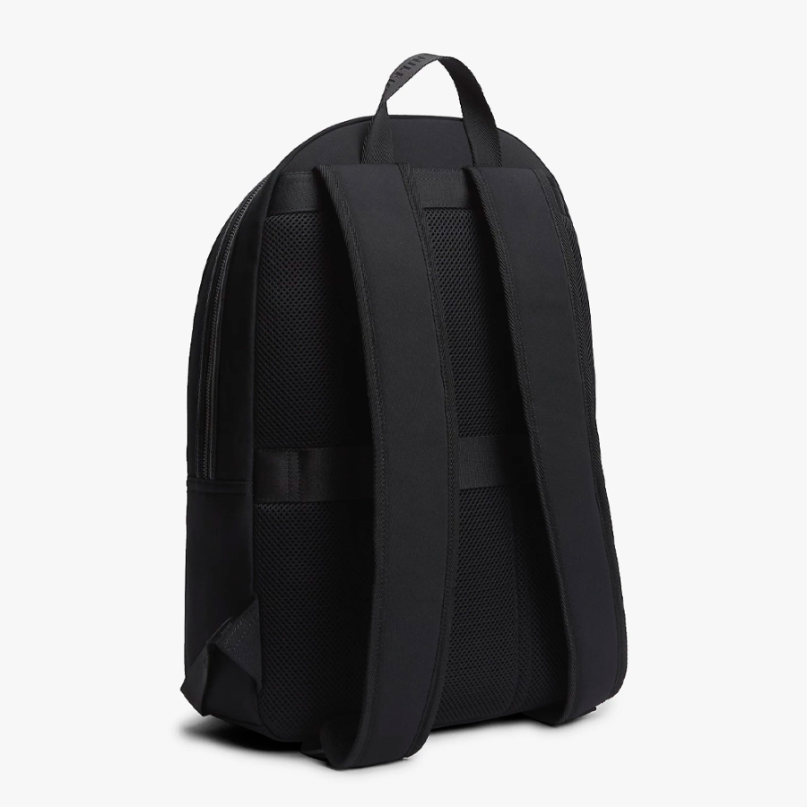 mochila-con-doble-cremallera-y-logo