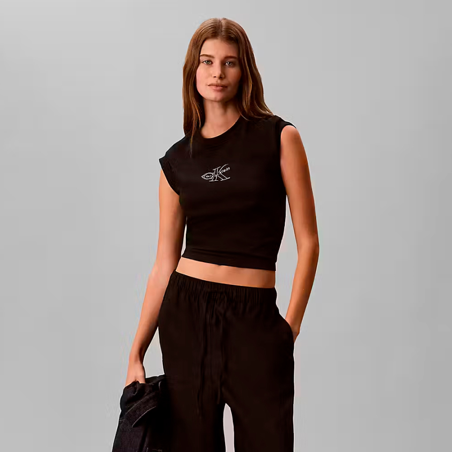 camiseta-classica-com-monologico-para-cada-estacao