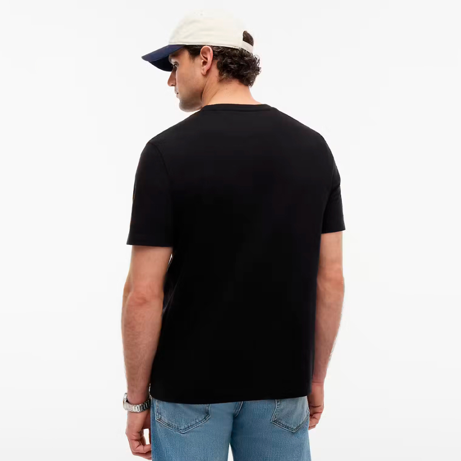 camiseta-de-cuello-redondo-con-logo-bordado camiseta-de-cuello-redondo-con-logo-bordado