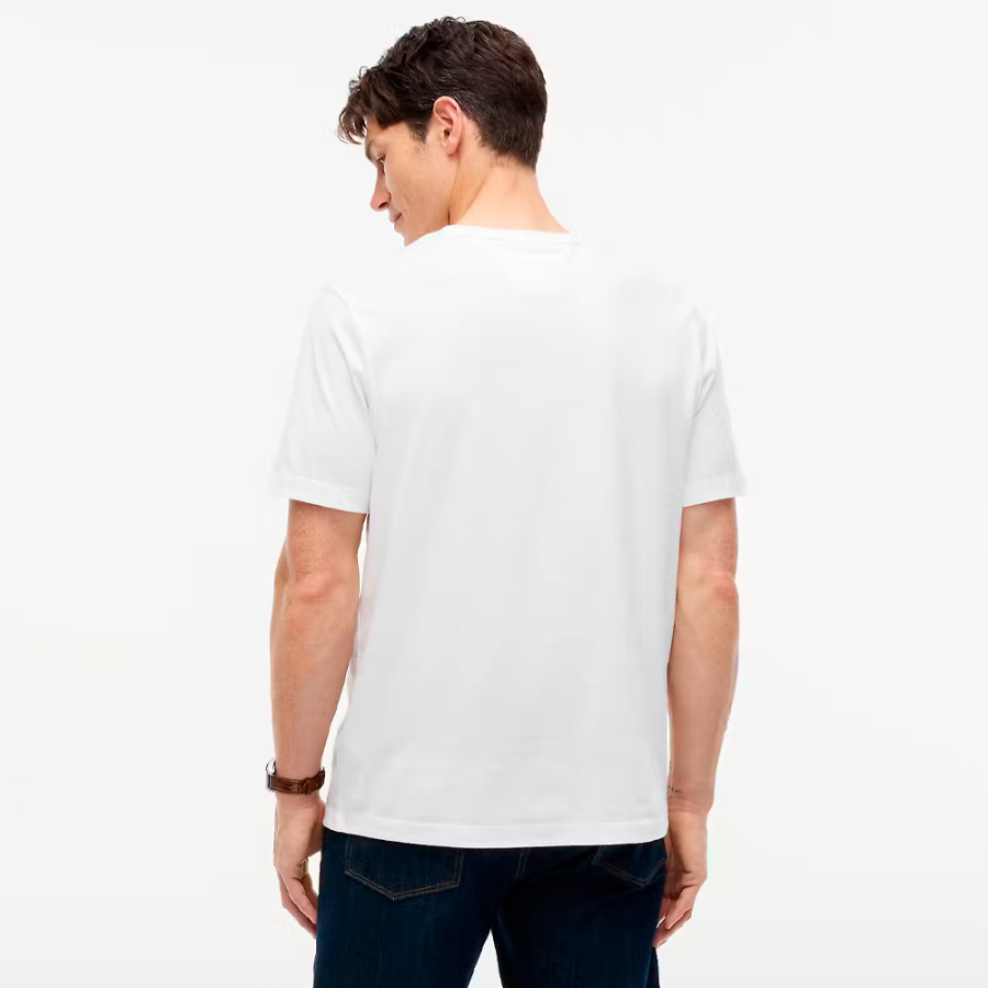 camiseta-de-cuello-redondo-con-logo-bordado camiseta-de-cuello-redondo-con-logo-bordado