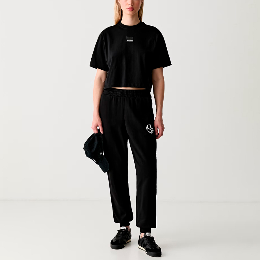 regular-fit-boxy-patch-t-shirt