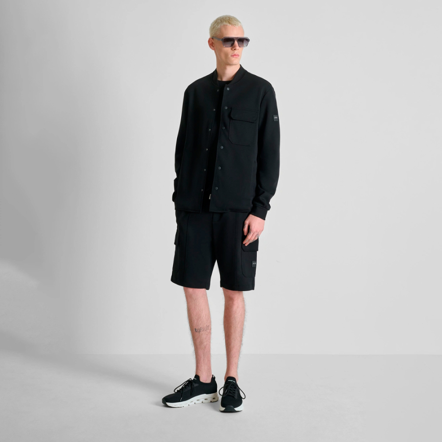 short-regular-fit-con-bolsillos
