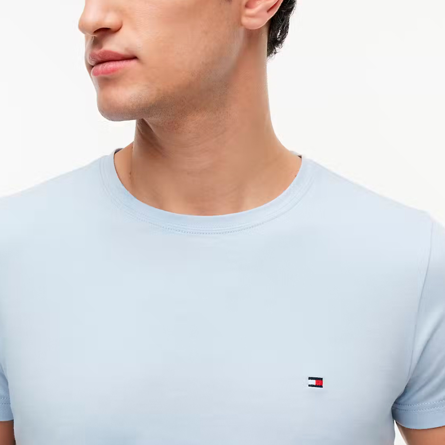 camiseta-slim-de-punto-con-logo-bordado camiseta-slim-de-punto-con-logo-bordado