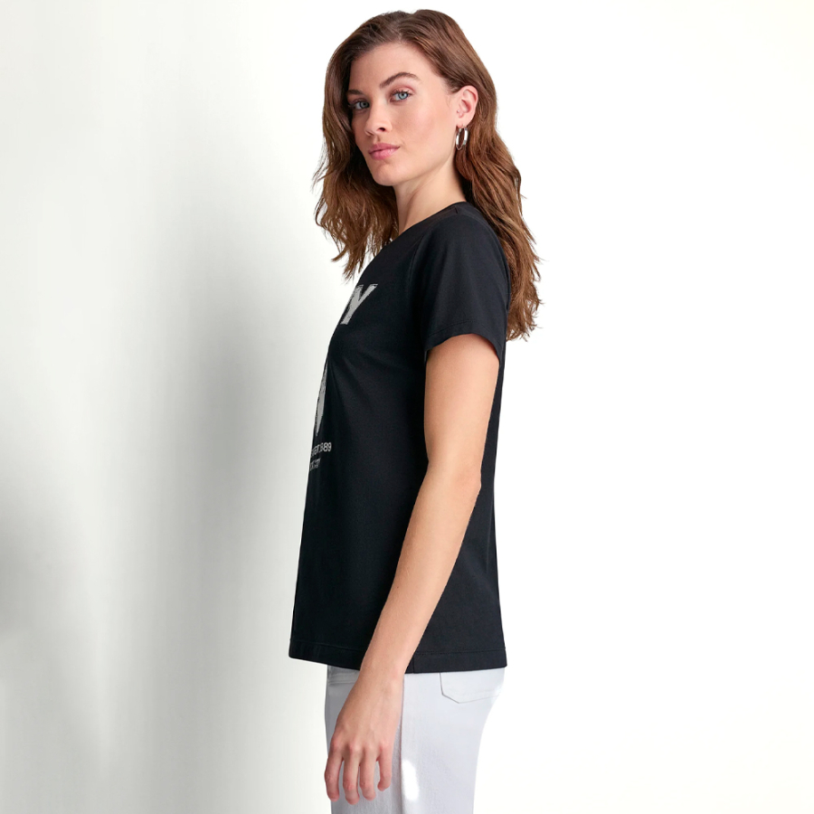 camiseta-com-logotipo-de-maca-grande-em-strass