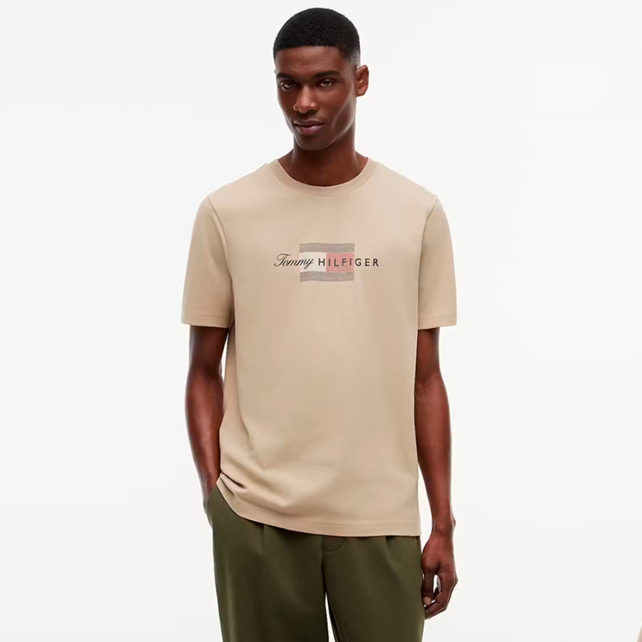 camiseta-de-punto-con-logo-grafico camiseta-de-punto-con-logo-grafico