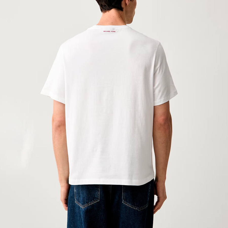 camiseta-com-logotipo-circular-estampado camiseta-com-logotipo-circular-estampado
