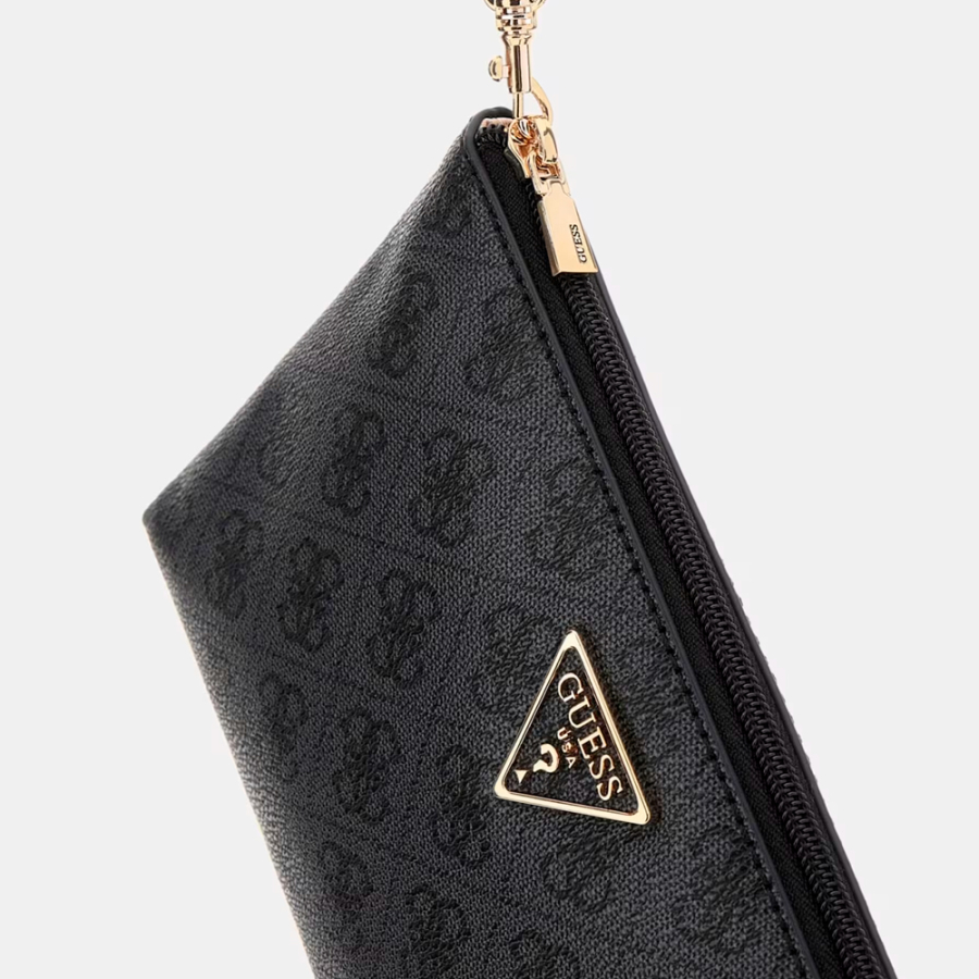 laurel-toiletry-bag-with-4g-logo