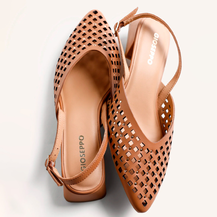 zapatos-tacon-piel-calada-y-tachas-lagos zapatos-tacon-piel-calada-y-tachas-lagos