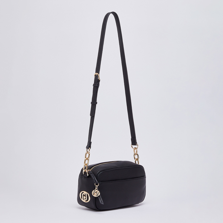 medium-crossbody-bag medium-crossbody-bag