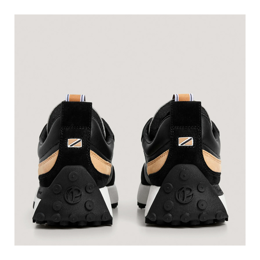 zapatillas-con-detalles-en-ante-con-piel