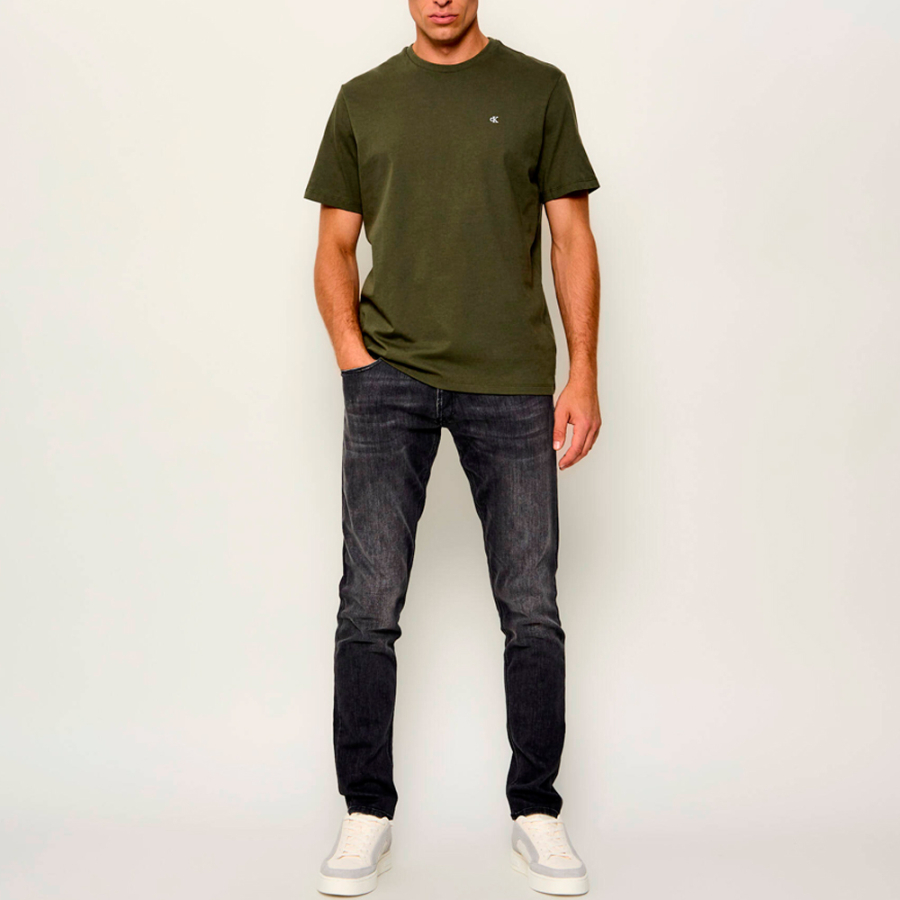 classic-monogram-t-shirt classic-monogram-t-shirt