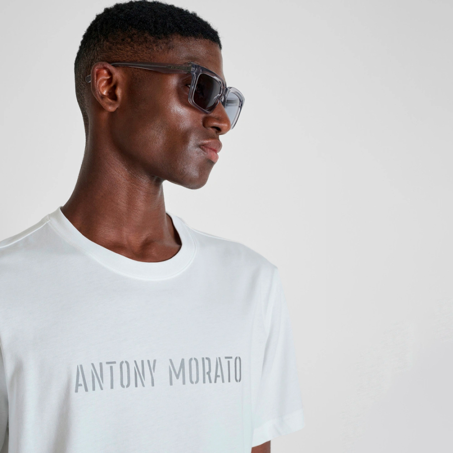 regular-fit-t-shirt-with-matte-silver-logo regular-fit-t-shirt-with-matte-silver-logo