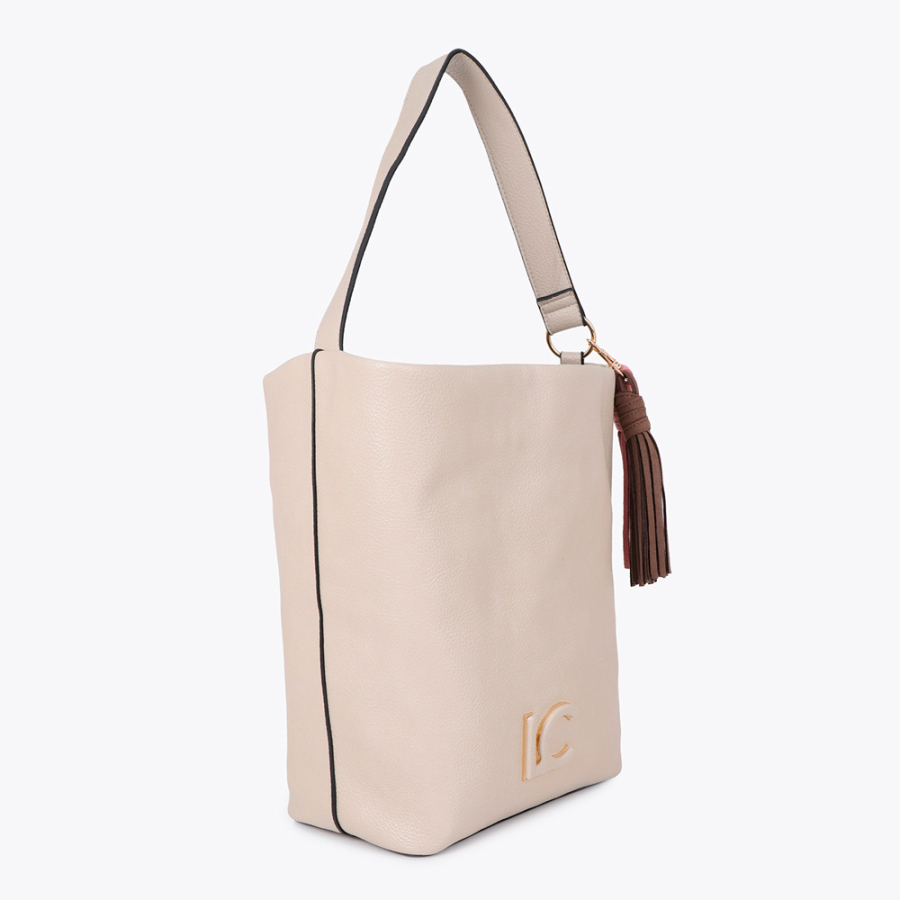 bolso-shopper-con-pompones