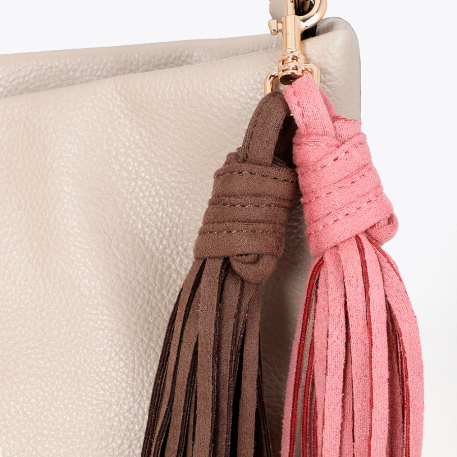 bolso-shopper-con-pompones