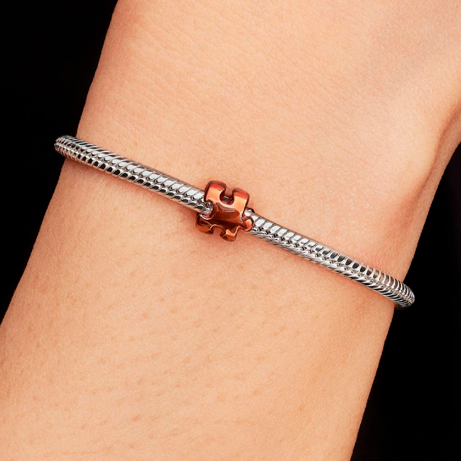 charm-mini-puzzle-piece-arancione-794816c01 charm-mini-puzzle-piece-arancione-794816c01
