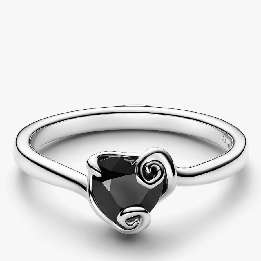 anello-a-forma-di-cuore-nero-di-nightmare-before-christmas-della-disney-194733c01 anello-a-forma-di-cuore-nero-di-nightmare-before-christmas-della-disney-194733c01
