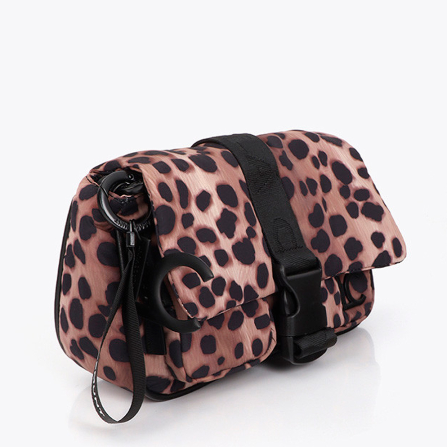 borsa-a-tracolla-con-stampa-animalier borsa-a-tracolla-con-stampa-animalier