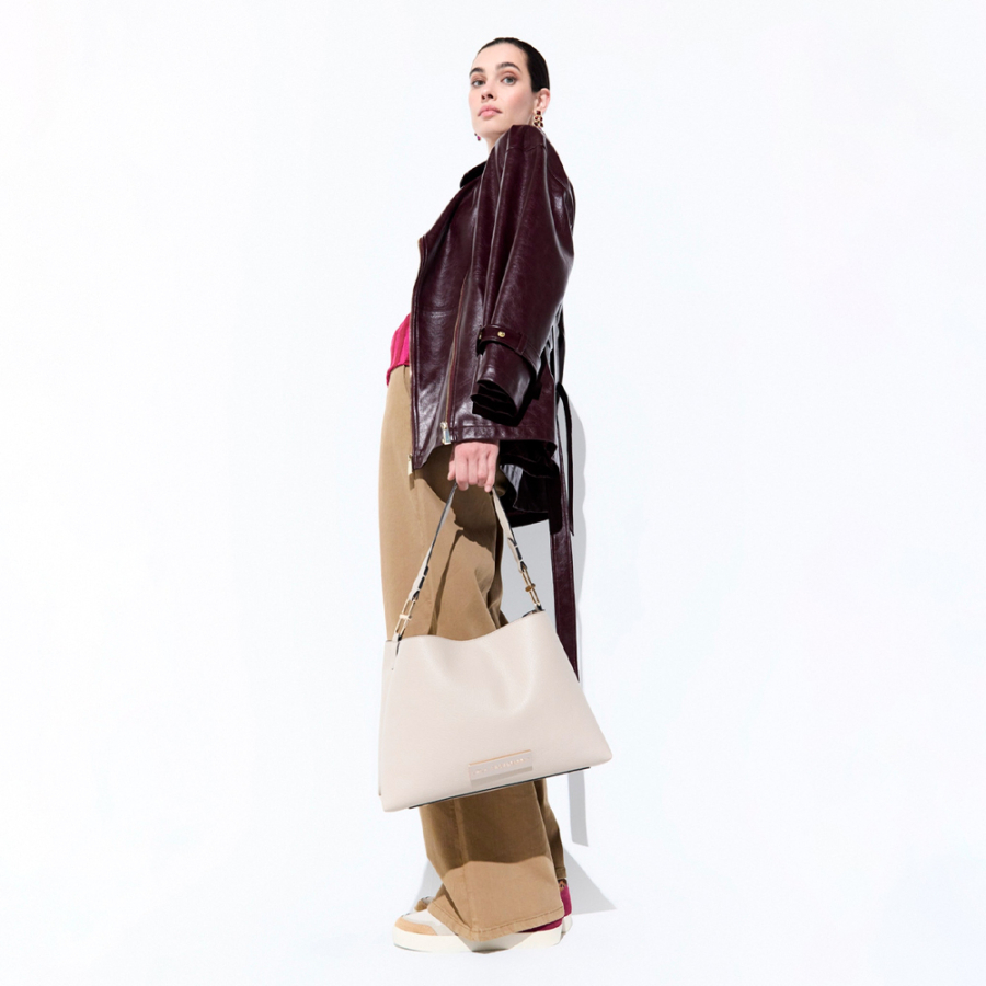 bolso-shopper-con-logo-a-tono