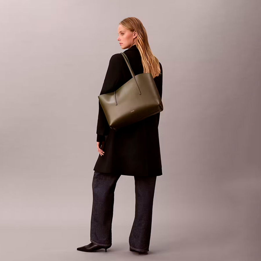 tote-bag-with-foil-logo-pocket tote-bag-with-foil-logo-pocket
