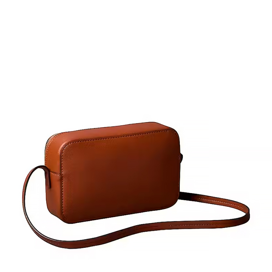 bolso-bandolera-tipo-camara-con-logo-en-lamina