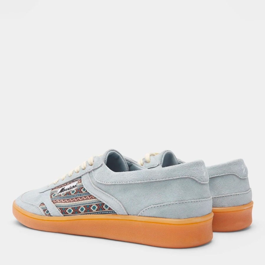 feather-shoe feather-shoe