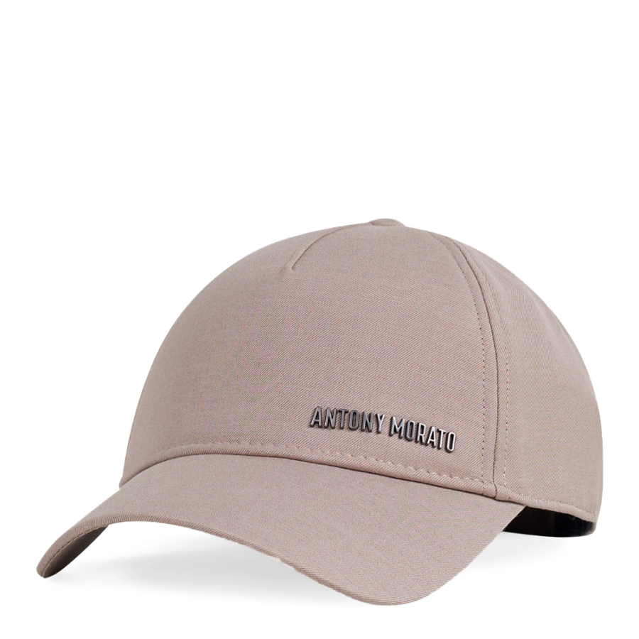 cap-with-metallic-3d-logo