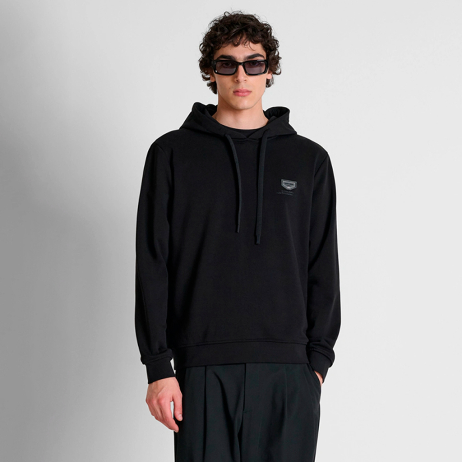sweatshirt-mit-lockerer-passform-und-metallplatte sweatshirt-mit-lockerer-passform-und-metallplatte