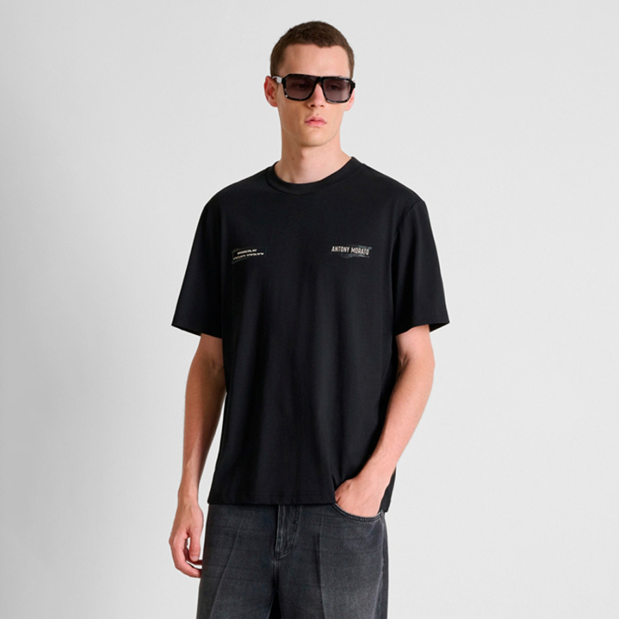 lassiges-t-shirt-mit-aufdruck lassiges-t-shirt-mit-aufdruck
