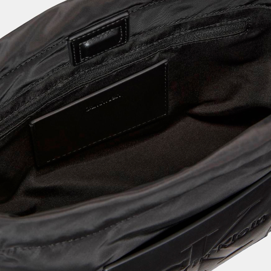 bandolera-nylon-drawstring-small-crossbody bandolera-nylon-drawstring-small-crossbody