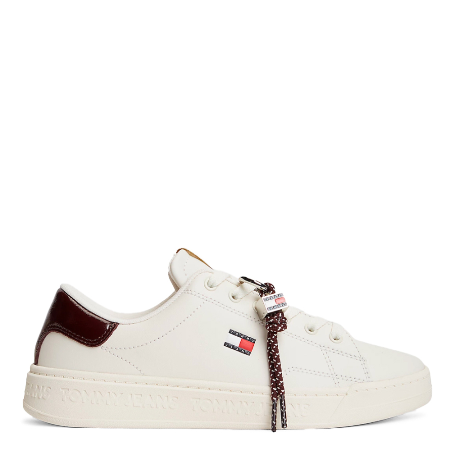 zapatillas-de-tenis-en-piel-con-logo