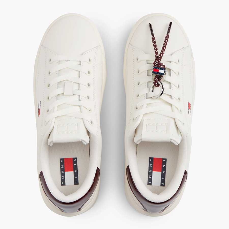 tennisschuhe-aus-leder-mit-logo tennisschuhe-aus-leder-mit-logo