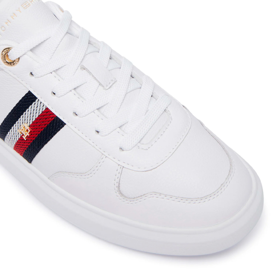 icon-court-light-webbing-sneaker