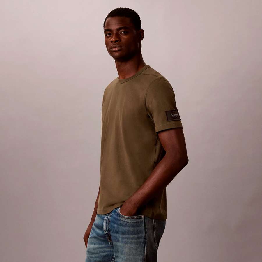 suede-knit-t-shirt-with-badge