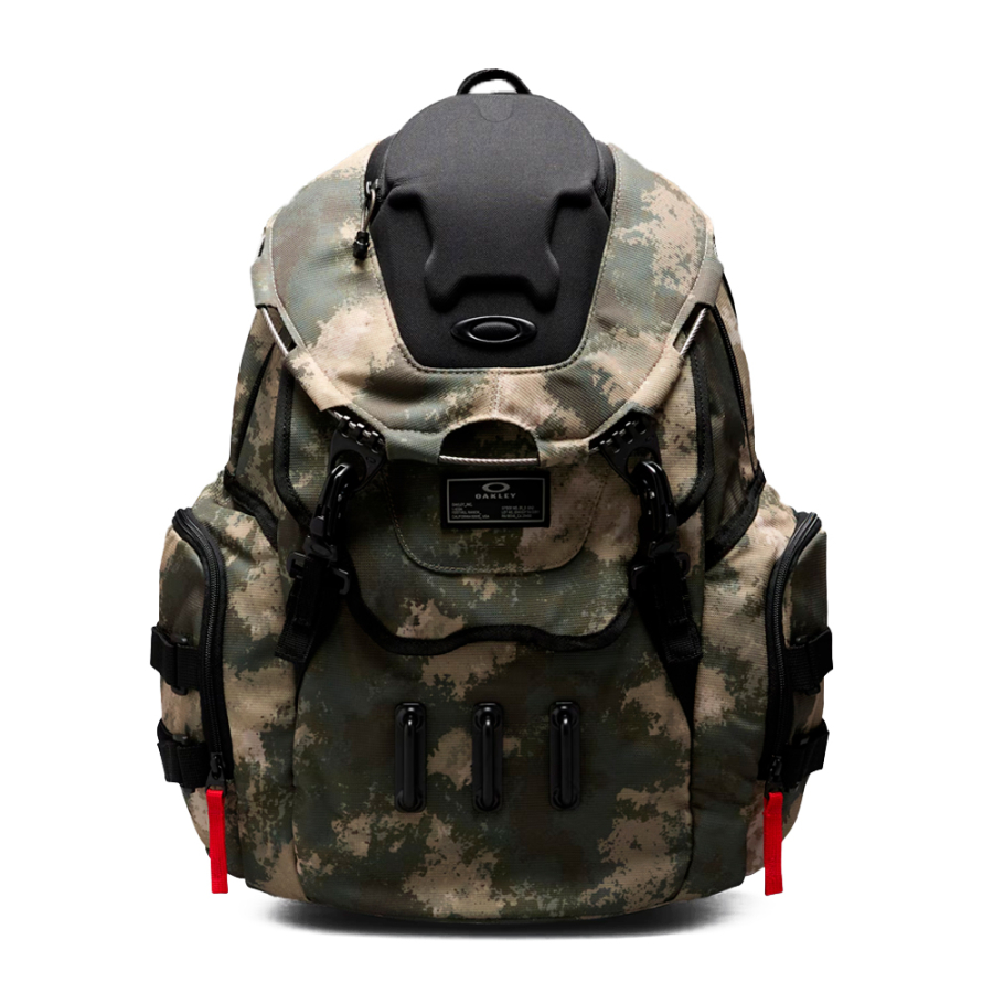 backpack-bathroom-sink
