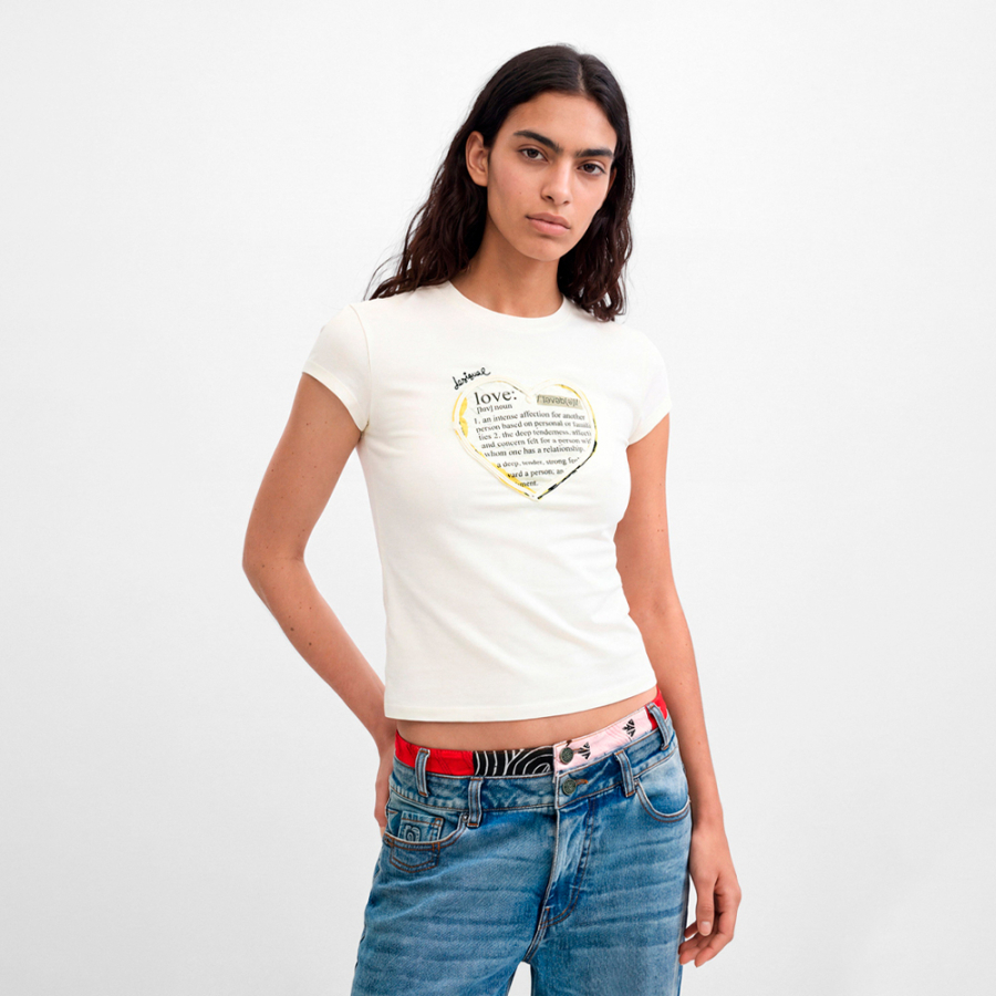 t-shirt-with-printed-message