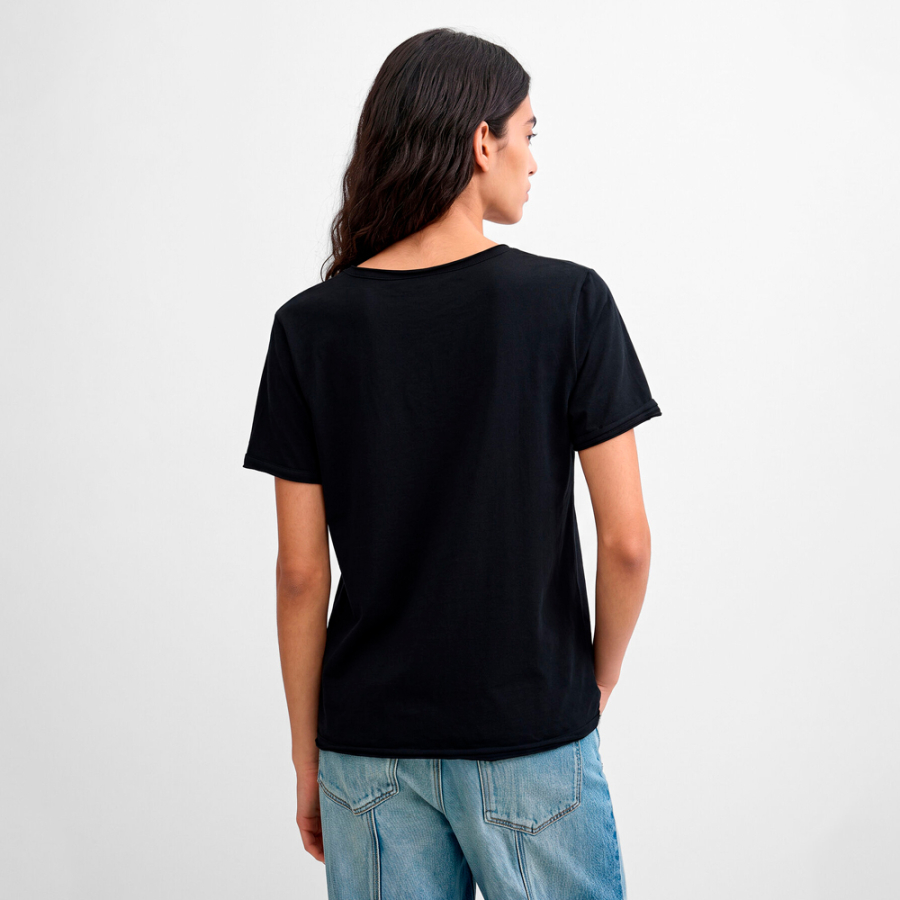t-shirt-con-stampa-floreale t-shirt-con-stampa-floreale