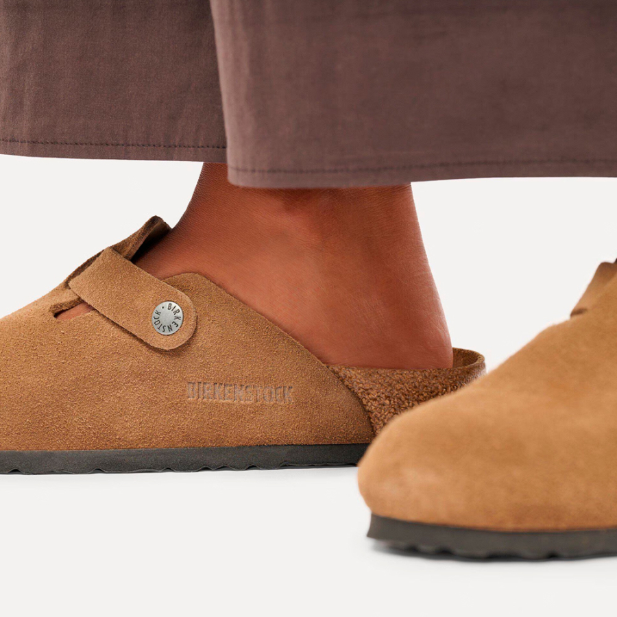 boston-leve-narrow-fit-clog