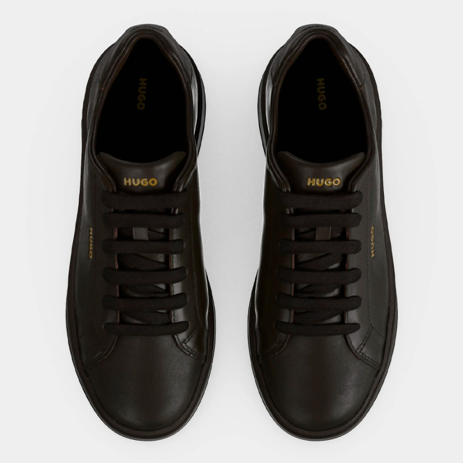 zapatillas-deportivas-de-piel-con-logo-en-tono-dorado
